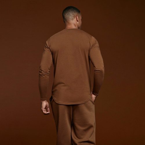 NUD022 M002 Men s Long Sleeve Curved Hem Chocolate Chocolate B