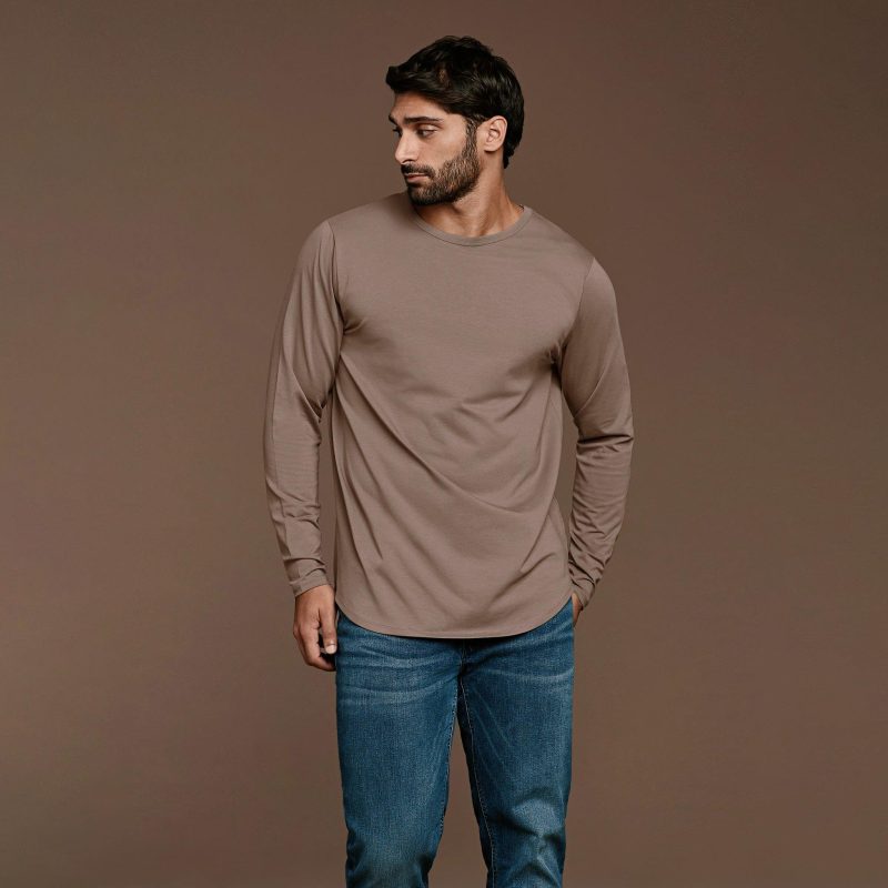 Men's Long Sleeve Curved Hem T-Shirt | Mocha