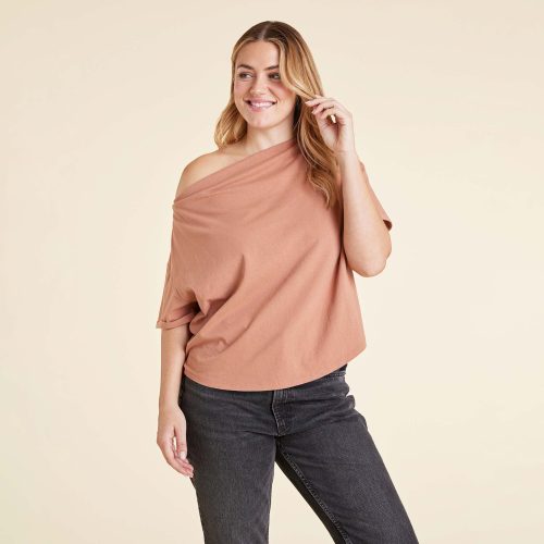 NUD1004 W 028 OFF THE SHOULDER TSHIRT CLAY OF Front Crop 1 08072278 fd21 4025 9d10 b4d4ec9995c8