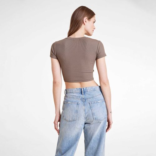 NUD1015 W 071 BABY TEE MOCHA OF Back Crop 1