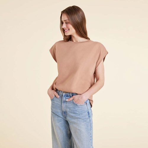 NUD1021 W 030 MUSCLE TEE CLAY OF Front Crop 1 ad82c8d5 acbd 4b3e 8aed 13952111fe70