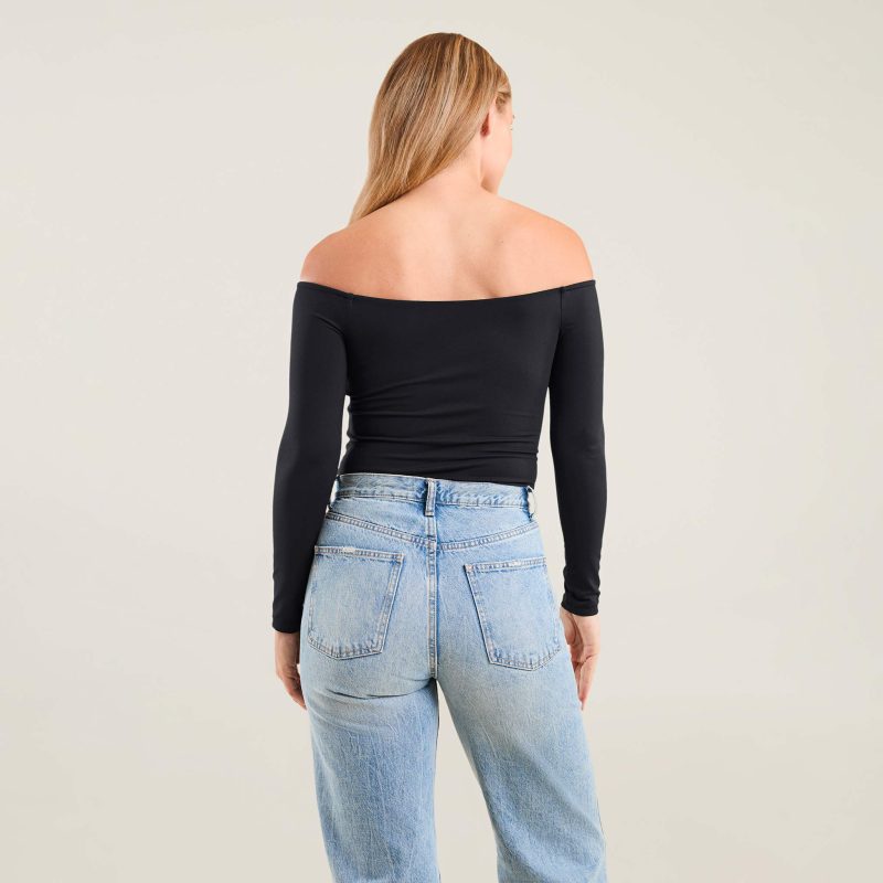 NUD548 W 036 Off The Shoulder Bodysuit Black OF Alt Crop 2