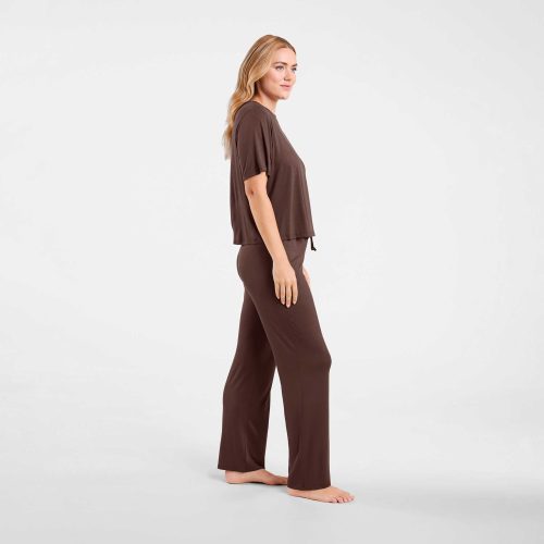 NUD559 WS 010 018 Pajama Set Coffee OF Side Crop 1