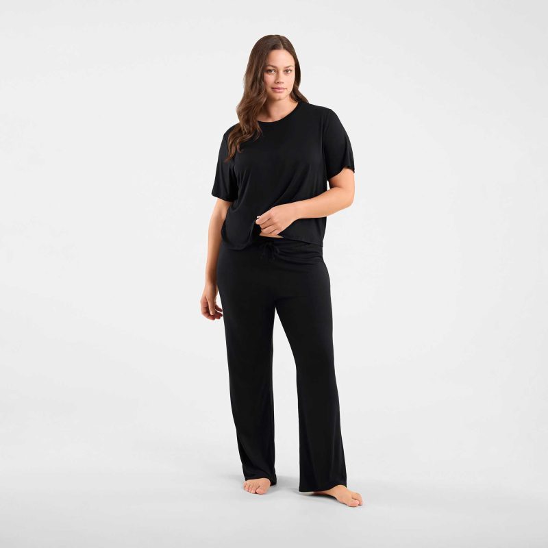 NUD561 WS 010 018 Pajama Set Black OF Front Crop 1