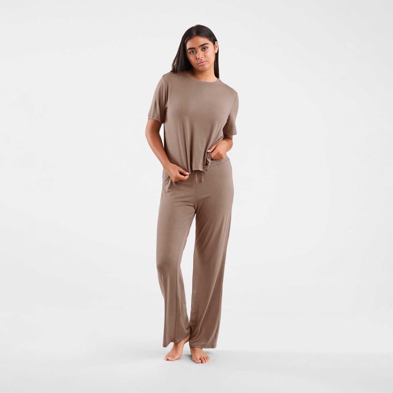 NUD562 WS 010 018 Pajama Set Mocha OF Front Crop 1