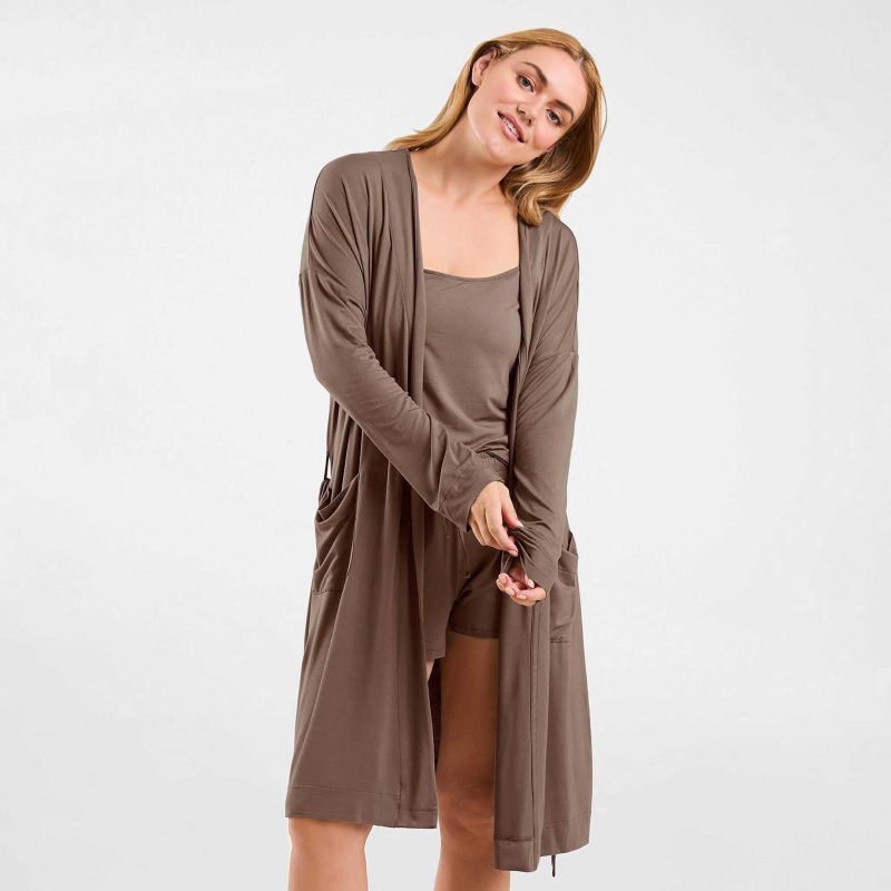 NUD574 W 052 LOUNG ROBE Mocha OF Front Crop 1 785c9aa7 5152 40ec a0fe b9df28183549