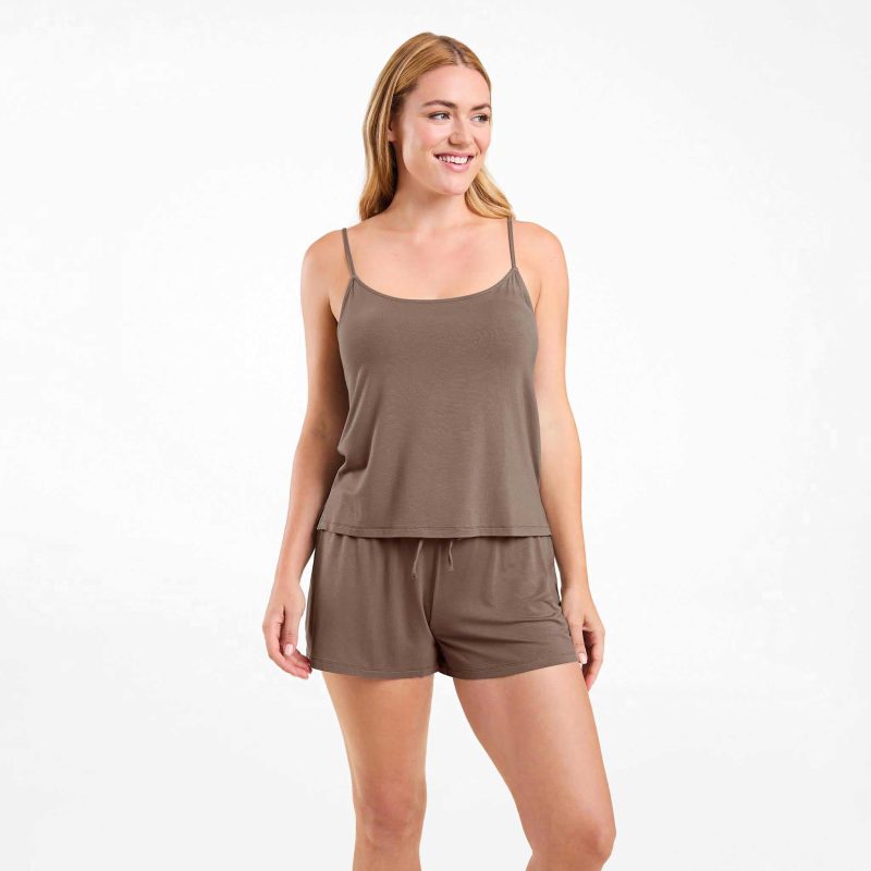 NUD590 WS 056 017 Cami Sleep Set Mocha OF Front Crop 1 e7becee0 e040 40a0 aec0 192784e50942