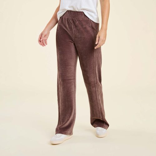 NUD673 W 061 Textured Wide Leg Pant Coffee OF Front Crop 1 4ad2b771 2b53 467f 9880 529367af0ecd