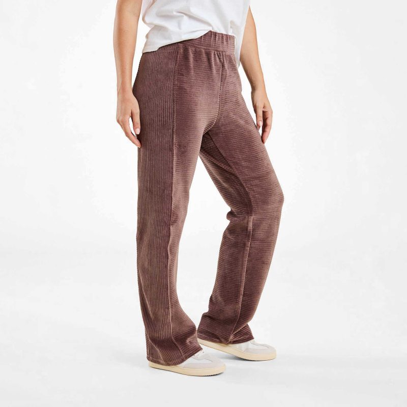 NUD673 W 061 Textured Wide Leg Pant Coffee OF Side Crop 1 0763cc92 bb89 430c a562 6272f05af001