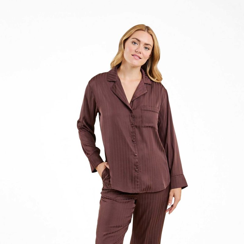 NUD677 WS 081 082 Satin Pajama Set Coffee OF Front Crop 1 b2afe97c d07a 4b76 94a6 cc4288dd8e80