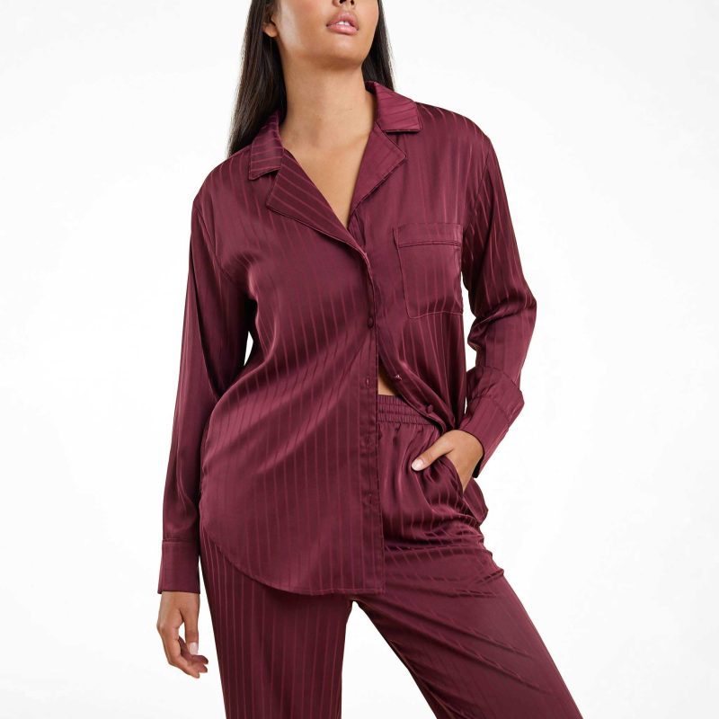 NUD679 WS 081 082 Satin Pajama Set Merlot OF Alt Crop 1 91ff4bd0 c1ba 427f a48f 025742f53165