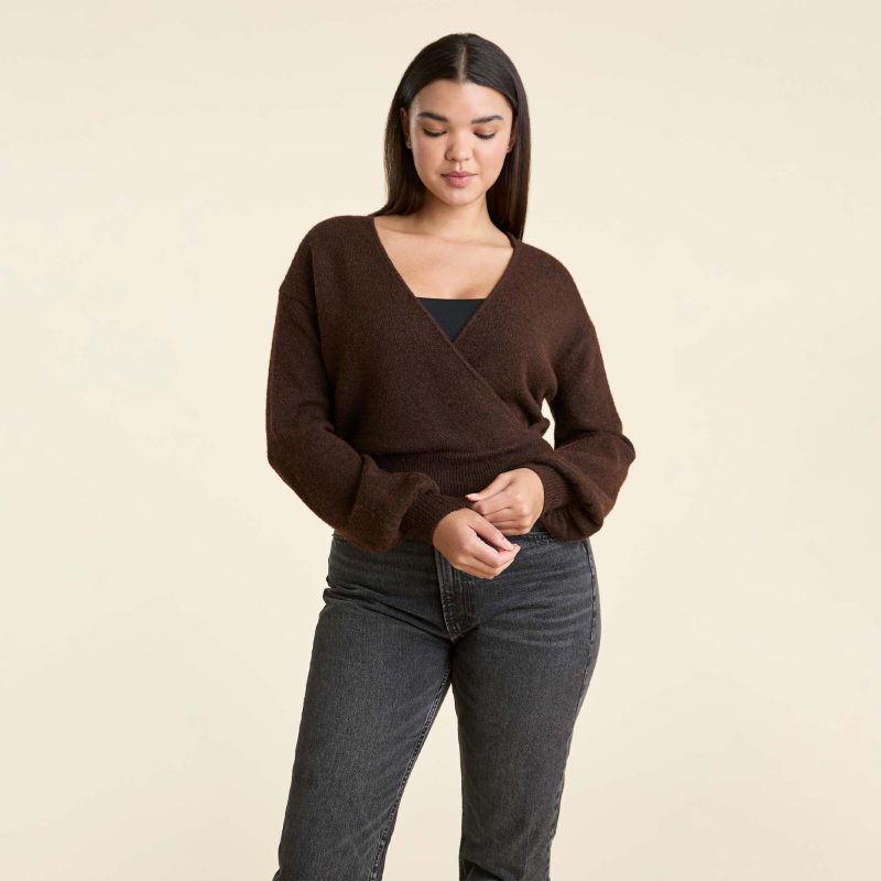 NUD748 W 187 Wrap Sweater coffee cozy knit OM Front Crop 1 e95e5410 1e6a 47ec 9a48 c2cb48850d35