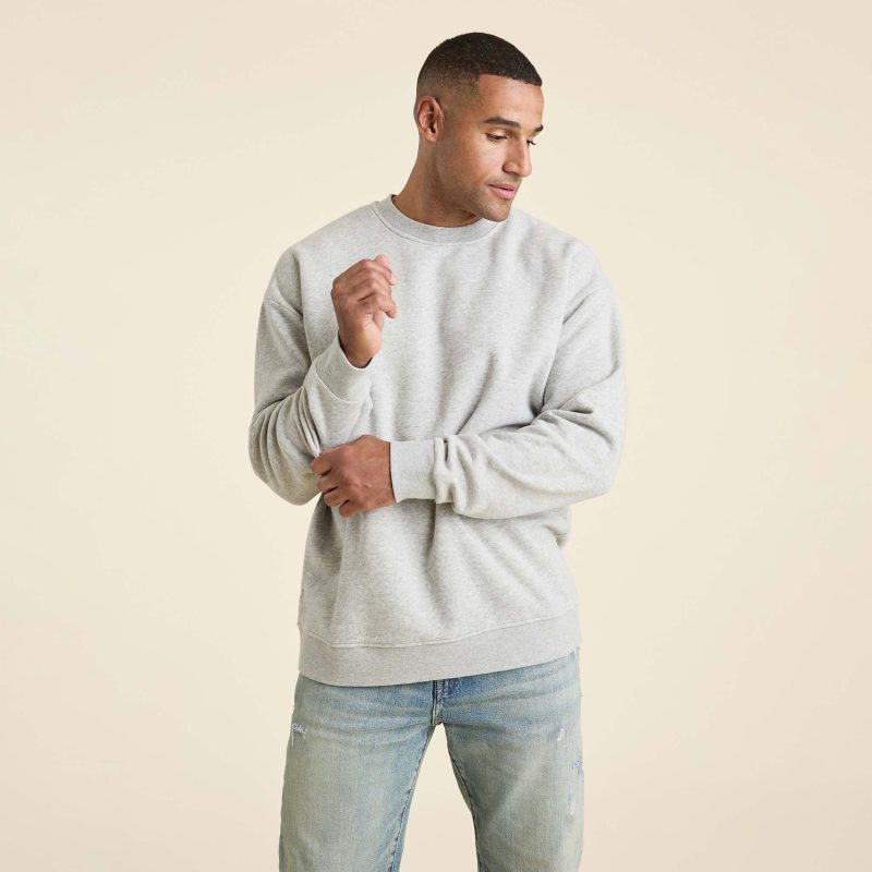 NUD794 M 011 Mens Crewneck Sweatshirt Heather Gray OM Front Crop 1 041193fb ffc0 4041 b4f5 25c431c7f497