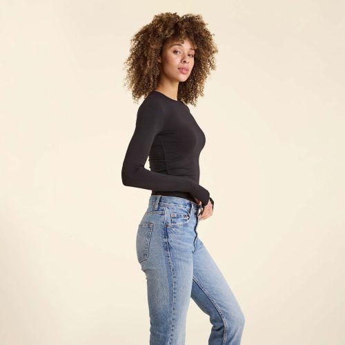 NUD903 W 246 Long Sleeve Seamed Tee Black OM Side Crop 1