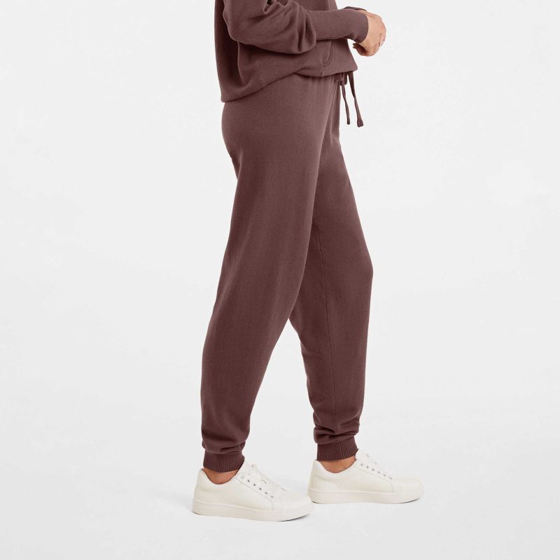 TNS163 W 112 Cozy Knit Jogger Coffee OM Side crop 1